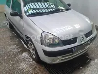 Usado Renault Clio II Authentique 60 CV (44 kW) 2003 Gris / plata Berlina