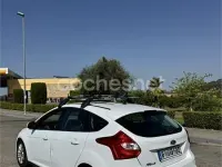 Usado Ford Focus Trend 115 CV (84 kW) 2011 Blanco Berlina