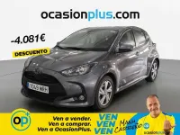 Usado Toyota Yaris Hybrid Active 116 CV (85 kW) 2024 Blanco Utilitario