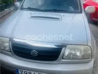 Usado Suzuki Grand Vitara 110 CV (80 kW) 2005 Beige SUV