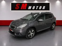Usado Peugeot 2008 Allure 115 CV (84 kW) 2015 Gris / plata SUV