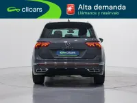 Käytetty VW Tiguan R-line 150 HP (110 kW) 2023 Valkoinen Katumaasturi