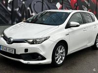 Usado Toyota Auris Hybrid Business Edition 136 CV (100 kW) 2019 Blanco Berlina