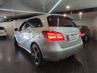 Usado Mercedes B200 136 CV (100 kW) 2017 Gris / plata Monovolumen