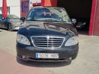Usado SsangYong Rodius 165 CV (121 kW) 2011 Negro Monovolumen
