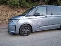 Usado VW Multivan Style 150 CV (110 kW) 2025 Gris / plata Monovolumen