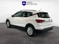 Usado Seat Arona Style 110 CV (80 kW) 2024 Blanco SUV