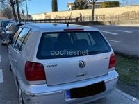 Usado VW Polo Trendline 75 CV (55 kW) 2000 Gris / plata Berlina