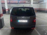 Usado VW Touran 140 CV (102 kW) 2007 Gris / plata Monovolumen
