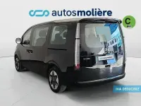 Usado Hyundai Staria 177 CV (130 kW) 2023 Negro Monovolumen