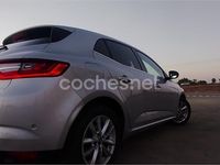Usado Renault Mégane III Zen 130 CV (95 kW) 2016 Gris / plata Berlina