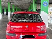Usado Peugeot 307 90 CV (66 kW) 2003 Rojo Berlina