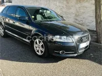 Usado Audi A3 Sportback Attraction 105 CV (77 kW) 2011 Negro Utilitario