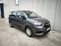 Usado Opel Combo Life Innovation 102 CV (75 kW) 2019 Gris / plata Monovolumen