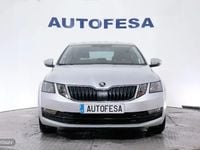 Usado Skoda Octavia 150 CV (110 kW) 2019 Plateado Berlina