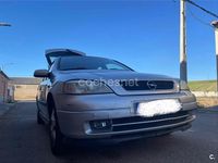 Usado Opel Astra Elegance 100 CV (73 kW) 1998 Gris / plata Berlina