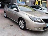 Usado Renault Latitude Expression 150 CV (110 kW) 2012 Marrón Berlina