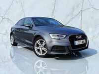 Usado Audi A3 Design 116 CV (85 kW) 2018 Gris Berlina