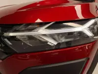 Usado Dacia Sandero Comfort 91 CV (66 kW) 2022 Rojo Utilitario