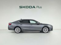 Nuevo Skoda Superb 150 CV (110 kW) 2026 Gris