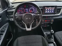 Usado Kia Stonic 110 CV (80 kW) 2017 Gris / plata SUV