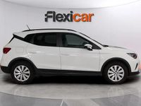 Usado Seat Arona Style 110 CV (80 kW) 2023 Blanco SUV