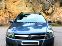 Usado Opel Astra Enjoy 100 CV (73 kW) 2006 Gris / plata Familiar