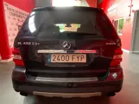 Usado Mercedes ML320 224 CV (164 kW) 2007 Negro SUV