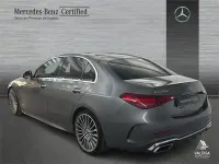 Usado Mercedes C220 200 CV (147 kW) 2022 Gris selenita Berlina