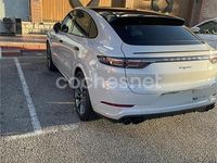Usado Porsche Cayenne Coupe Platinum Edition 462 CV (339 kW) 2022 Gris / plata Coupe