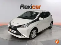 Occasion Toyota Aygo X-play 69 PK (50 kW) 2017 Wit Hatchback