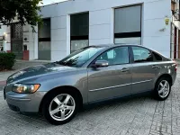 Usado Volvo S40 Momentum 180 CV (132 kW) 2006 Gris / plata Berlina