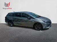 Usado Opel Astra Ultimate 145 CV (106 kW) 2022 Gris / plata Utilitario