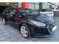 Usado Hyundai i40 136 CV (100 kW) 2019 Negro Familiar