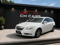 Usado Opel Insignia Sport 130 CV (95 kW) 2011 Blanco Familiar
