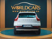 Używany Volvo XC40 Momentum 190 KM (139 kW) 2019 Biały SUV