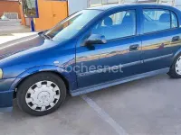 Usado Opel Astra Comfort 100 CV (73 kW) 2002 Azul Berlina