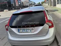 Usado Volvo V60 Momentum 136 CV (100 kW) 2013 Blanco Familiar