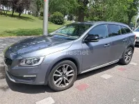 Usado Volvo V60 CC 190 CV (139 kW) 2016 Gris / plata Familiar