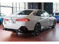 Usado BMW 530e Sport Line 299 CV (219 kW) 2025 Blanco Berlina