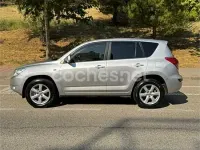 Usado Toyota RAV4 Sol 152 CV (111 kW) 2007 Gris / plata SUV