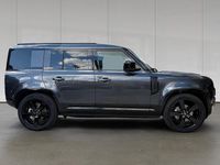 Usado Land Rover Defender SE Dynamic 249 HP (183 kW) 2025 Cinzento SUV