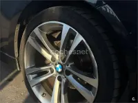 Usado BMW 318 Comfort Edition 150 CV (110 kW) 2018 Negro Berlina