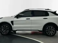 Usado Lynk & Co 01 280 CV (205 kW) 2026 Crystal white m.c707e SUV