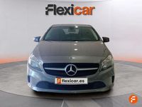 Usado Mercedes A180 Urban 109 CV (80 kW) 2017 Gris Berlina