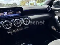 Usado Mercedes CLA220 190 CV (139 kW) 2025 Gris / plata Berlina