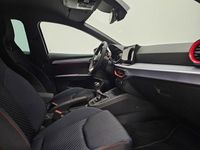 Usado Seat Ibiza FR 115 CV (84 kW) 2025 Blanco Utilitario