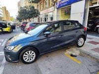 Usado Seat Ibiza Style 95 CV (69 kW) 2021 Gris / plata Utilitario