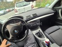 Usado BMW 118 129 CV (94 kW) 2006 Gris / plata Utilitario