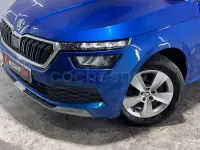 Usado Skoda Kamiq Active 110 CV (80 kW) 2021 Azul SUV